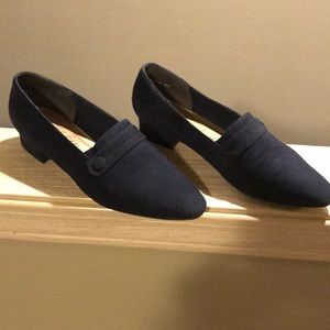 Life Stride size 8N shoes. In great condition